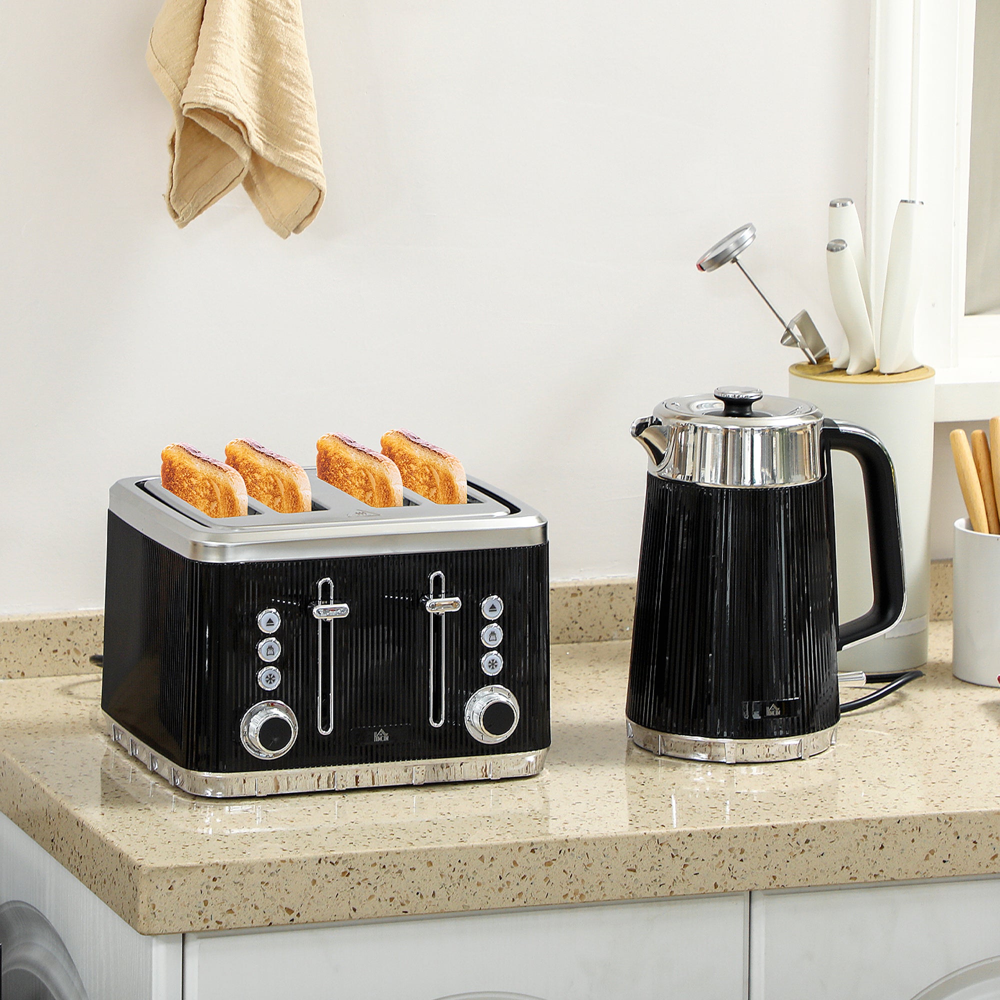 HOMCOM Electric Kettle and Toaster Set, 3000W 1.7L UK Strix Thermostat Rapid Boil Jug Kettle with Limescale Filter, Cool Touch Body, 4 Slice Toaster with 7 Browning Controls, Crumb Tray, Black